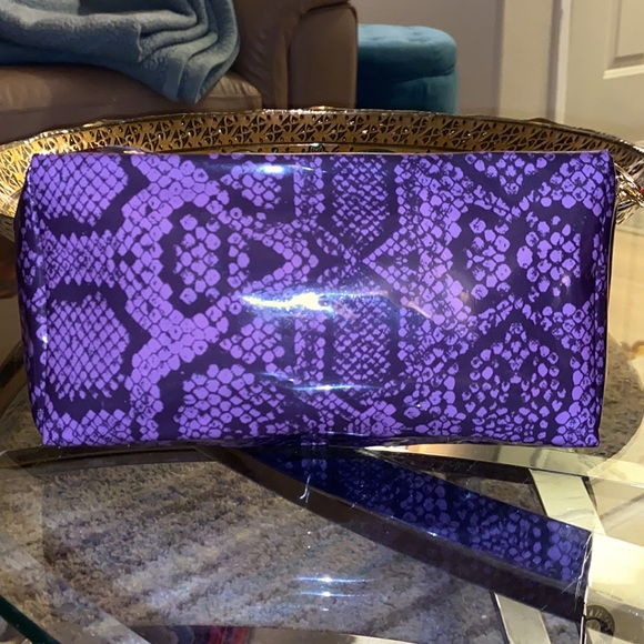 Estée Lauder Purple Make Up Bag - Picture 2 of 6
